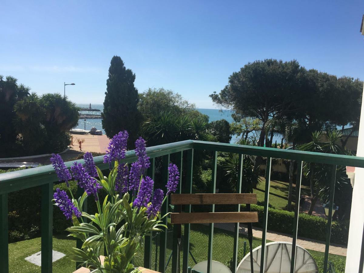 Impresionante Loft En Puerto Banus A Pie De Playa Apartment Marbella Bagian luar foto